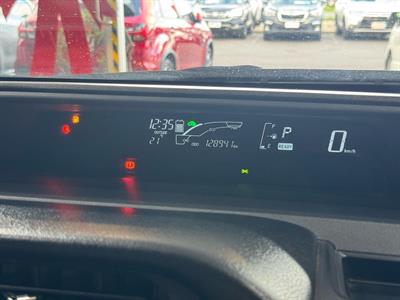 2015 Toyota Aqua - Thumbnail