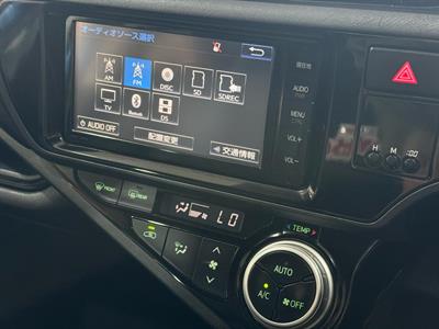 2015 Toyota Aqua - Thumbnail