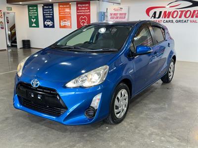 2015 Toyota Aqua - Thumbnail