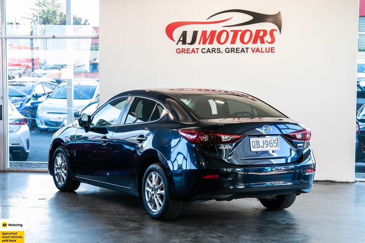 2014 Mazda Axela