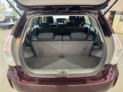 2013 Toyota Prius - Thumbnail