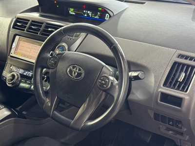 2013 Toyota Prius - Thumbnail