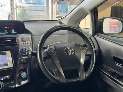 2013 Toyota Prius - Thumbnail