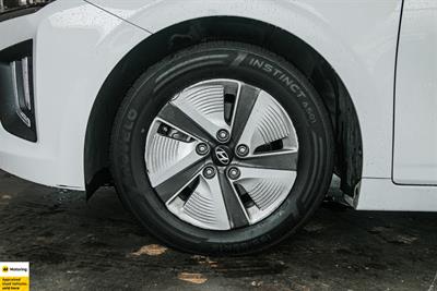 2022 Hyundai IONIQ - Thumbnail