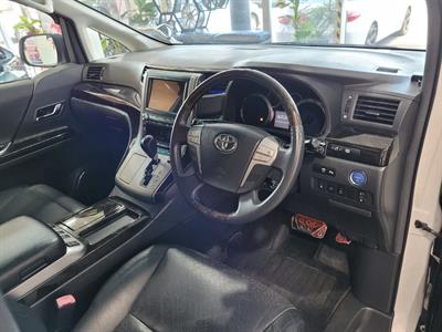 2012 Toyota Vellfire - Thumbnail