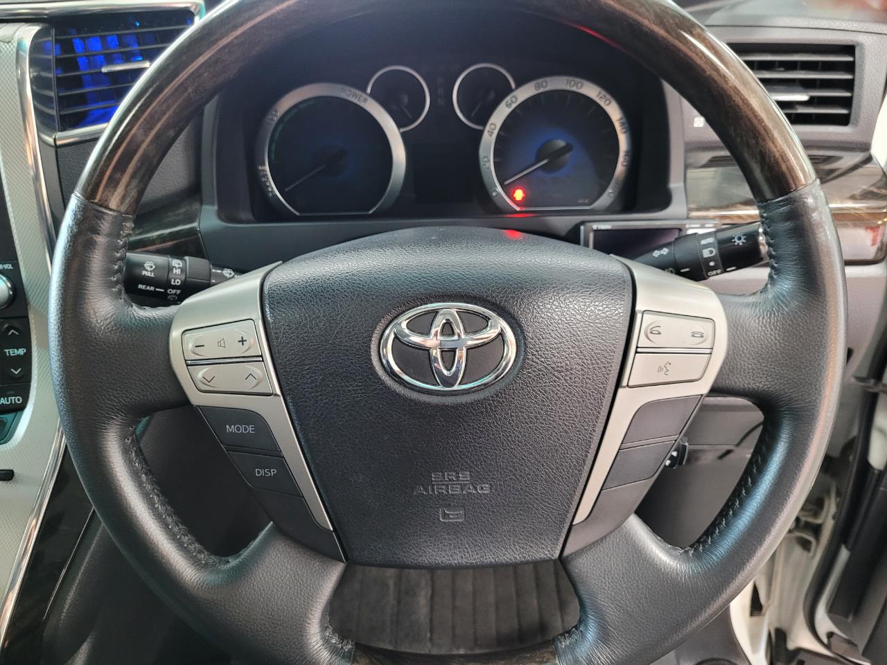 2012 Toyota Vellfire
