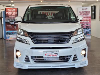 2012 Toyota Vellfire - Thumbnail