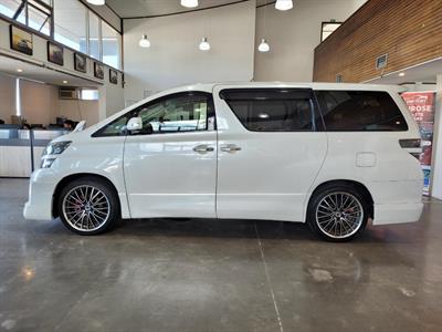 2012 Toyota Vellfire - Thumbnail