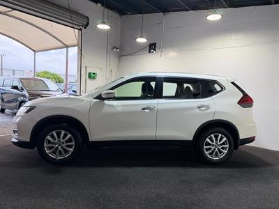 2022 Nissan X-Trail - Thumbnail