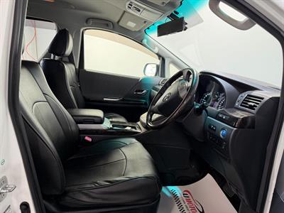 2014 Toyota Vellfire - Thumbnail