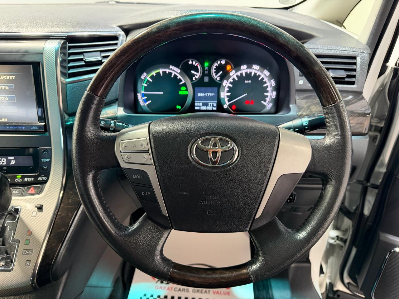 2014 Toyota Vellfire