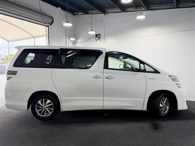 2014 Toyota Vellfire - Thumbnail