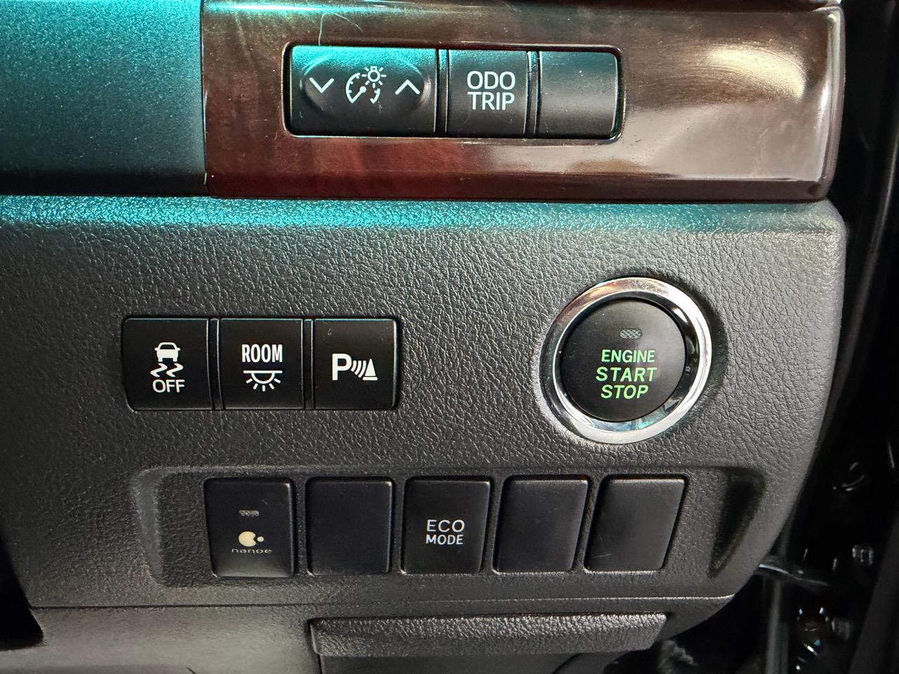 2012 Toyota Vellfire