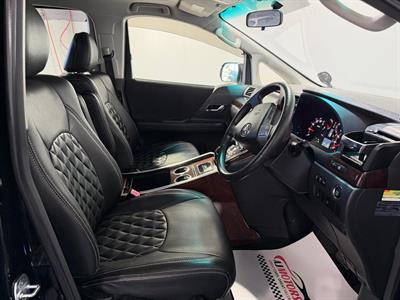 2012 Toyota Vellfire - Thumbnail