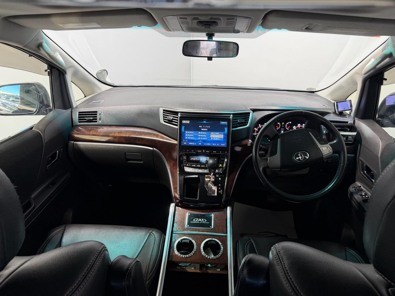 2012 Toyota Vellfire