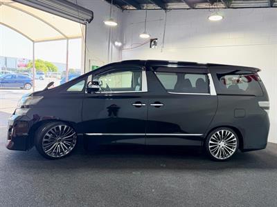 2012 Toyota Vellfire - Thumbnail