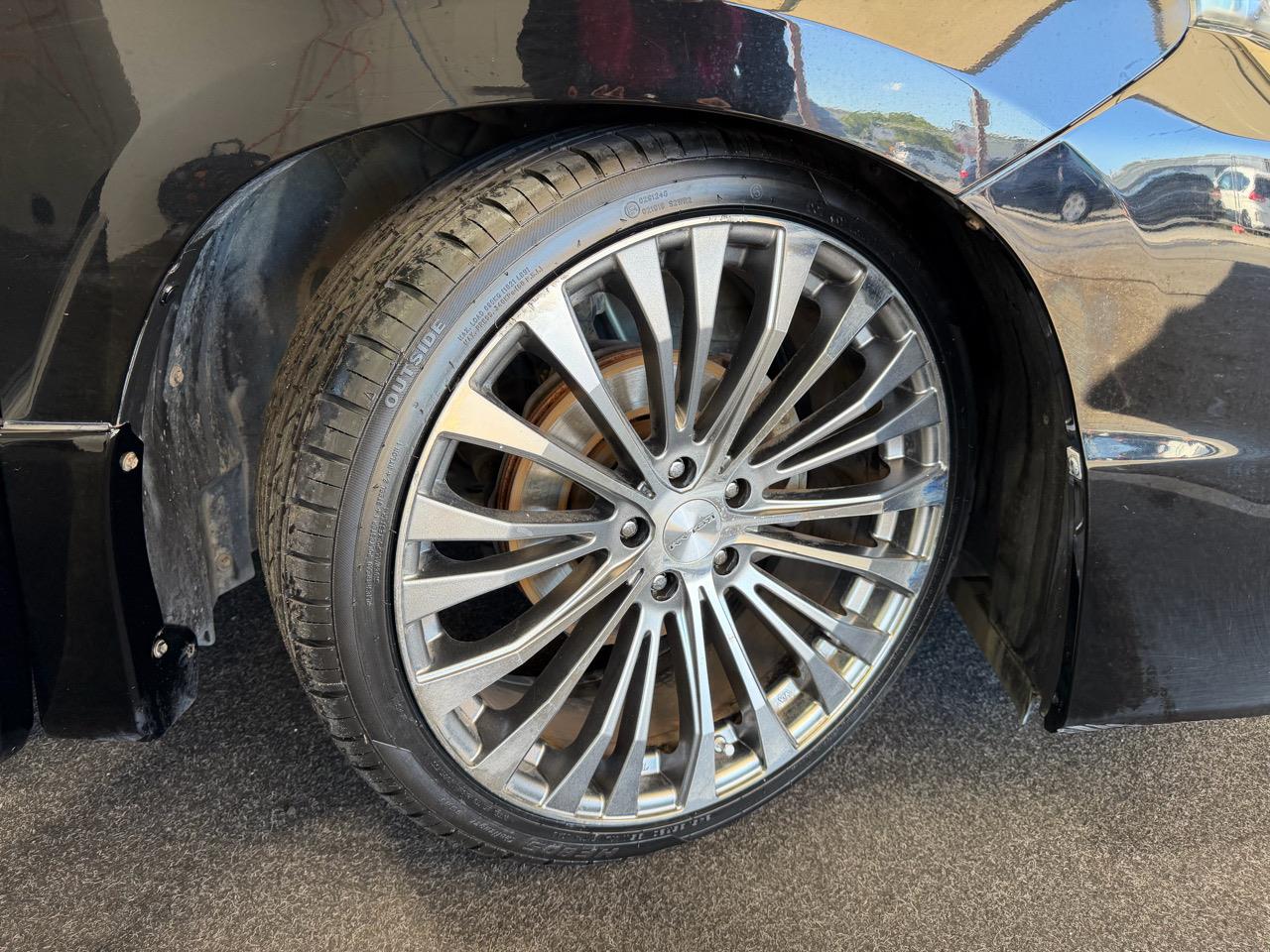 2012 Toyota Vellfire