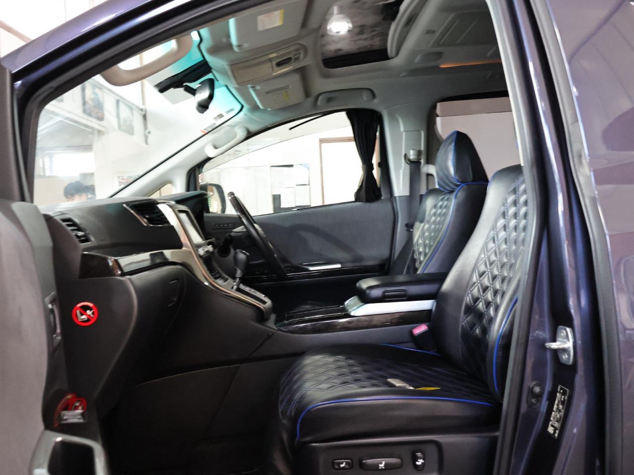 2012 Toyota Alphard