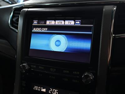 2012 Toyota Alphard - Thumbnail
