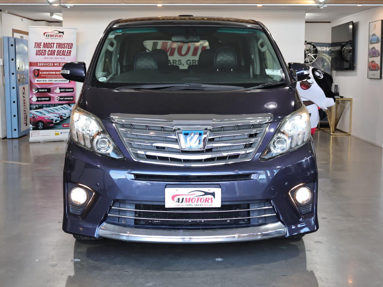 2012 Toyota Alphard