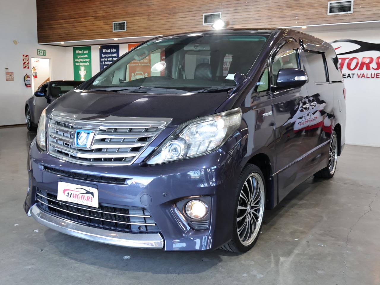 2012 Toyota Alphard