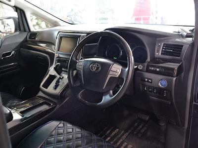 2012 Toyota Alphard - Thumbnail