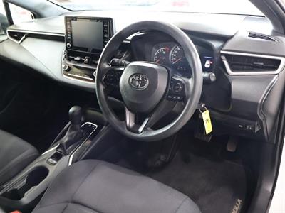 2018 Toyota Corolla - Thumbnail