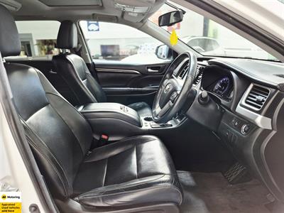 2016 Toyota Highlander - Thumbnail
