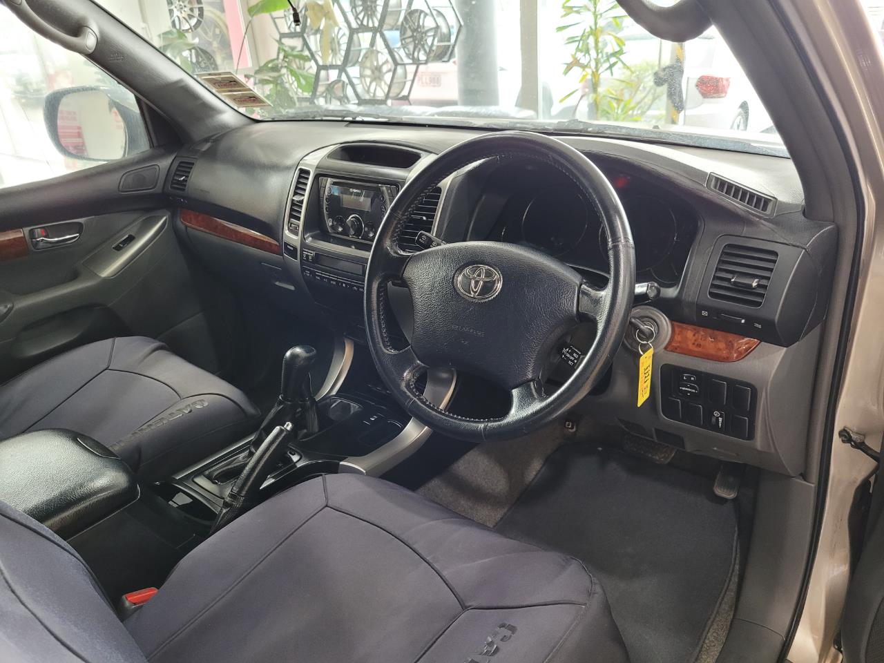 2004 Toyota Land Cruiser Prado