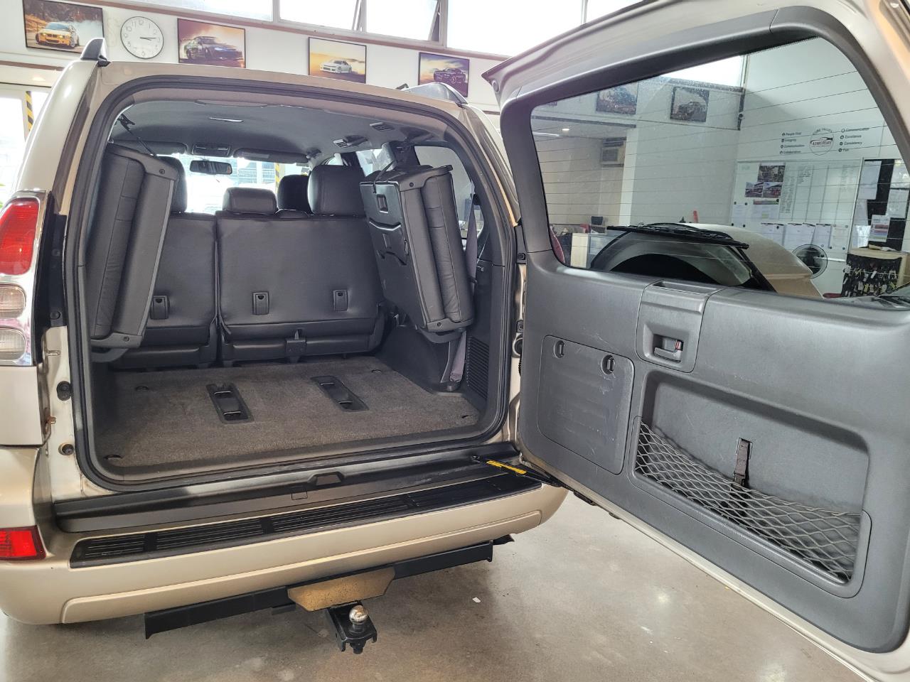 2004 Toyota Land Cruiser Prado