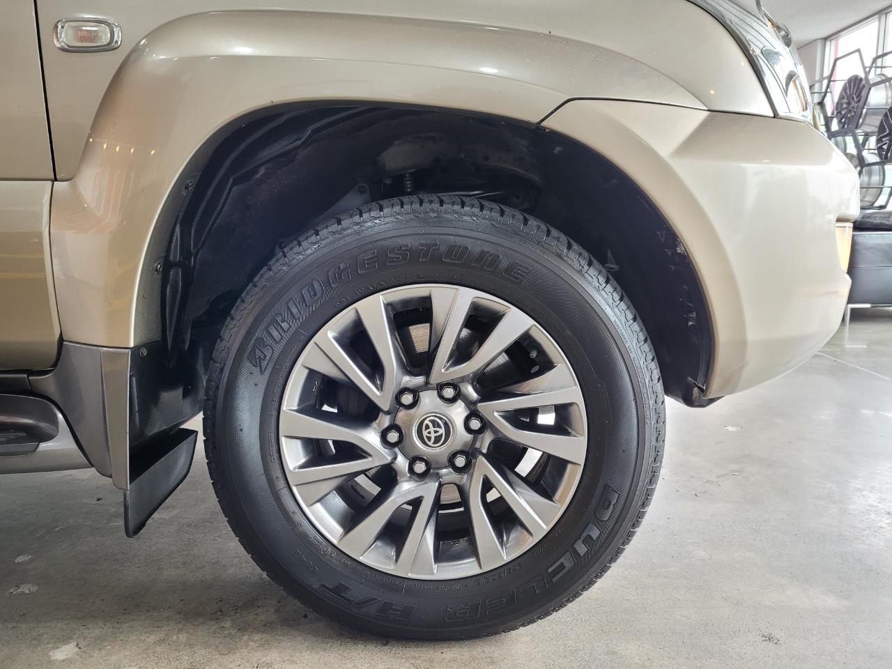 2004 Toyota Land Cruiser Prado