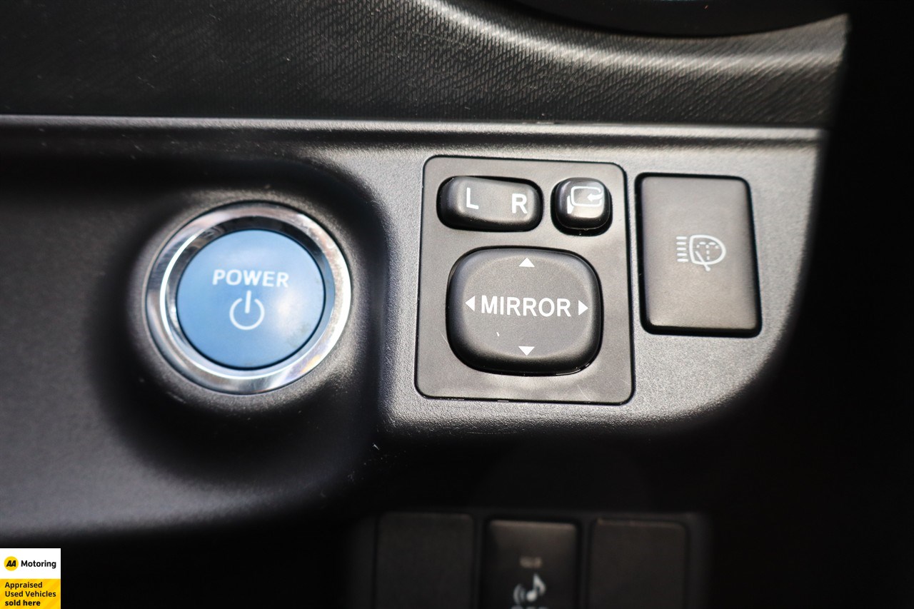 2013 Toyota Aqua