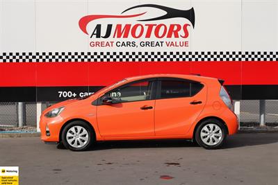2013 Toyota Aqua - Thumbnail