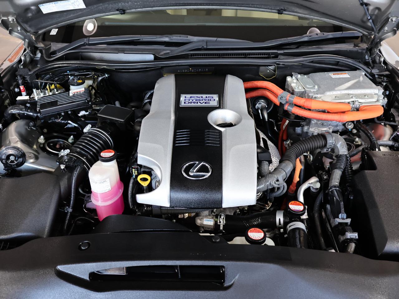 2015 Lexus IS 300h
