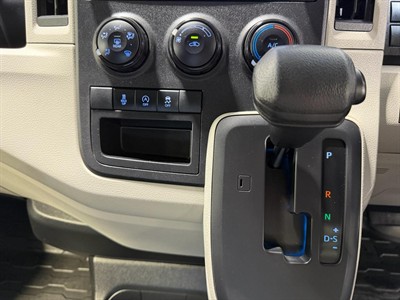 2020 Toyota Hiace - Thumbnail