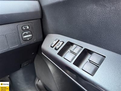 2018 Toyota RAV4 - Thumbnail