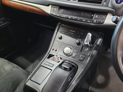 2012 Lexus CT 200h - Thumbnail