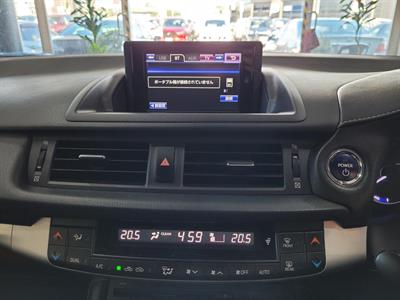 2012 Lexus CT 200h - Thumbnail