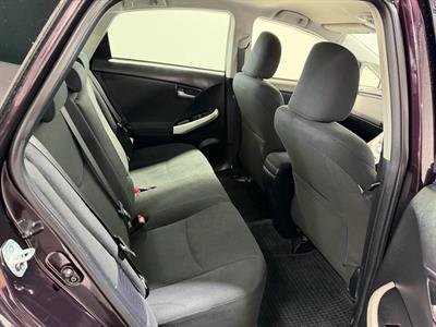 2013 Toyota Prius - Thumbnail