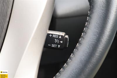 2012 Toyota Prius - Thumbnail