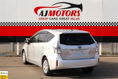 2012 Toyota Prius - Thumbnail