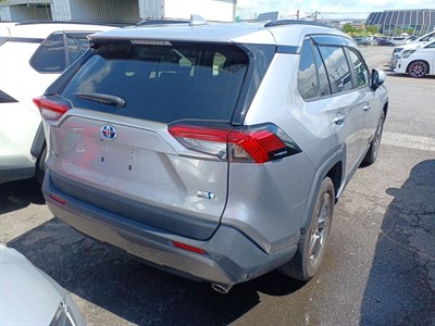 2021 Toyota RAV4 - Thumbnail