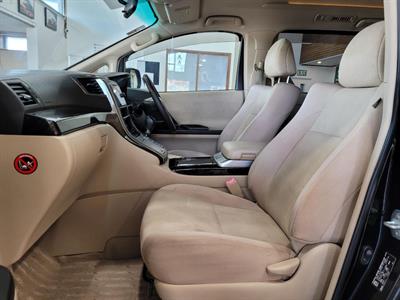 2012 Toyota Vellfire - Thumbnail