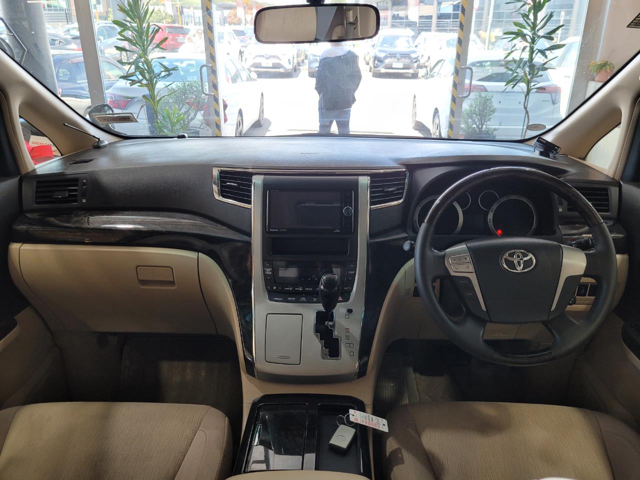 2012 Toyota Vellfire