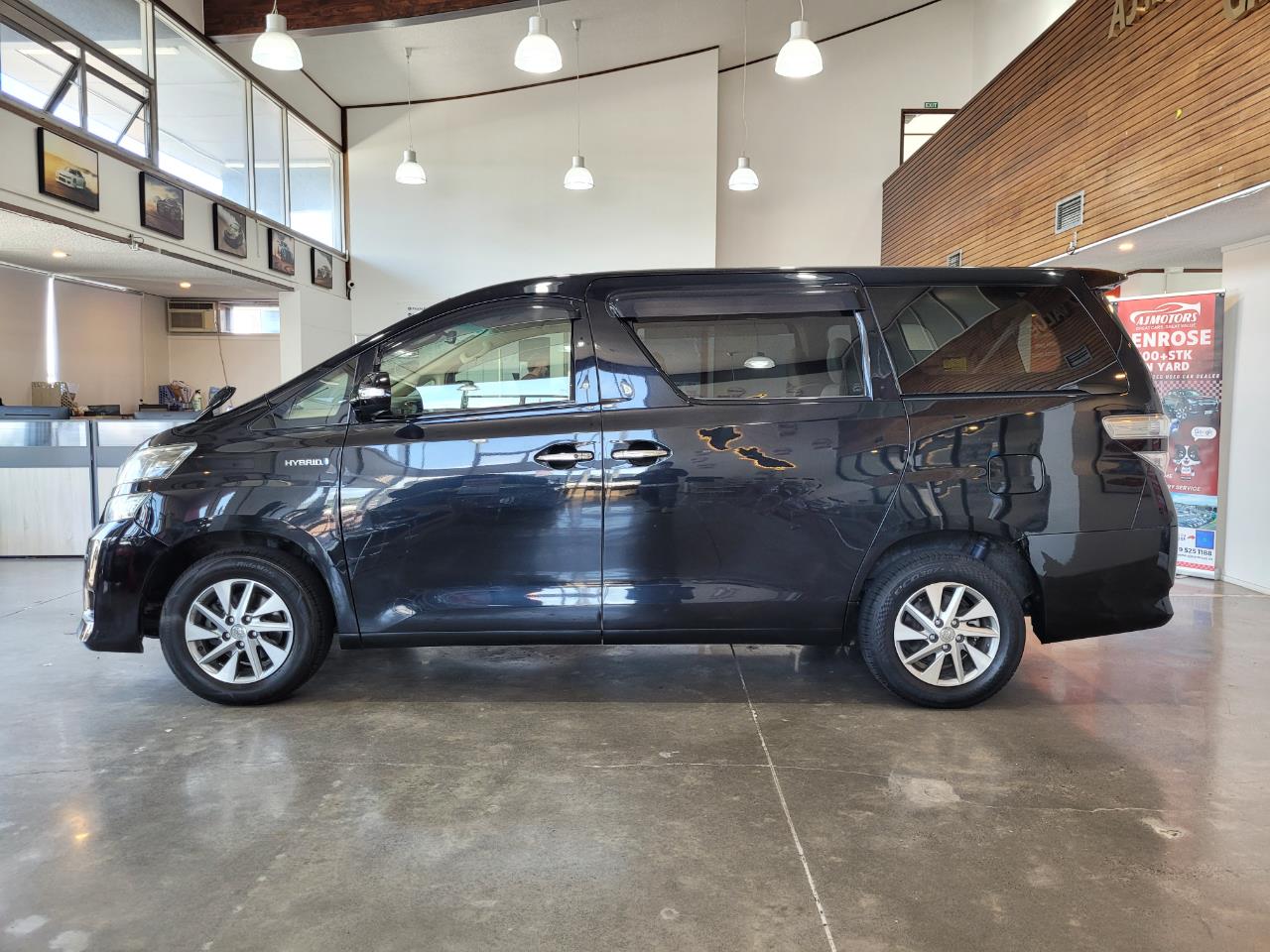 2012 Toyota Vellfire