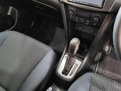 2016 Suzuki Swift - Thumbnail