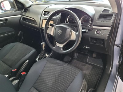 2016 Suzuki Swift - Thumbnail