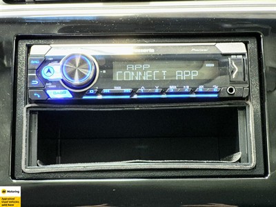 2014 Honda Grace - Thumbnail