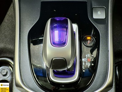 2014 Honda Grace - Thumbnail