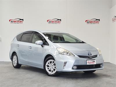 2013 Toyota Prius Alpha - Thumbnail